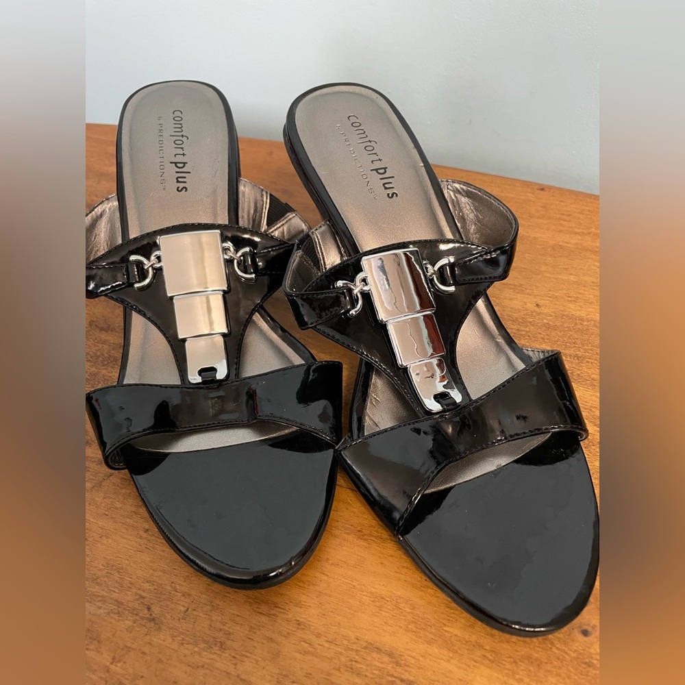 Comfort Plus Black Mirror Accent Sandals